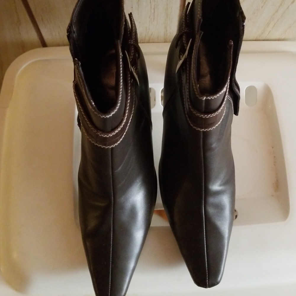 Brown ankle boots